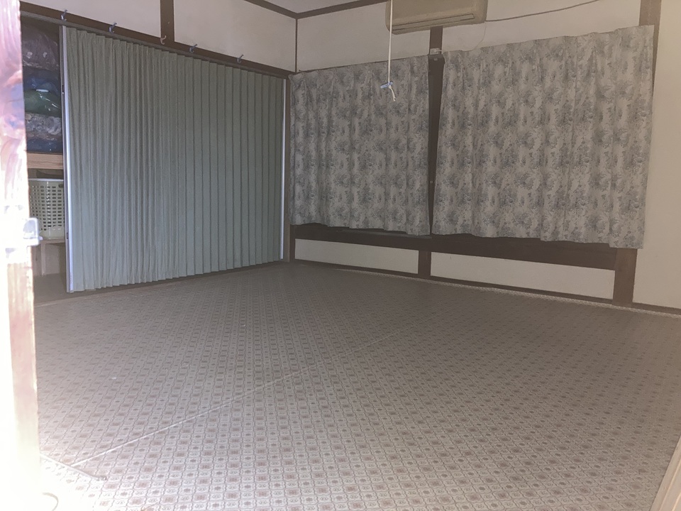 2階洋間
